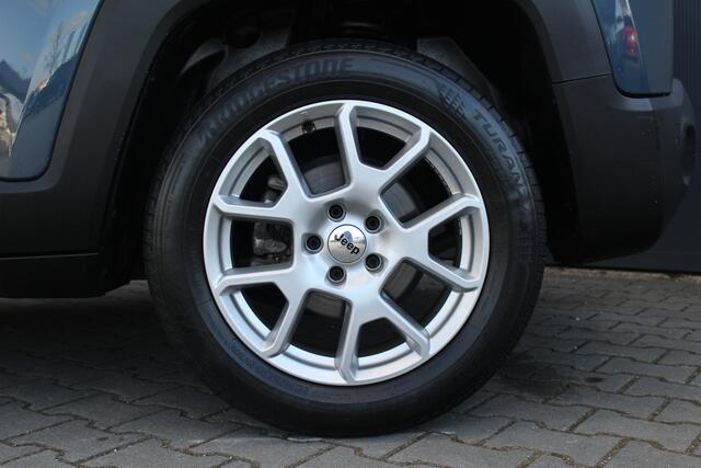 Jeep RENEGADE 1.5T e-Hybrid Altitude | Incl. 12 maanden | Achteruitrijcamera | Parkeersensoren | Cruise control | Climate control | Bluetooth | Airco | Navigatie | Lichtmetalen velgen | Lane assist | DAB