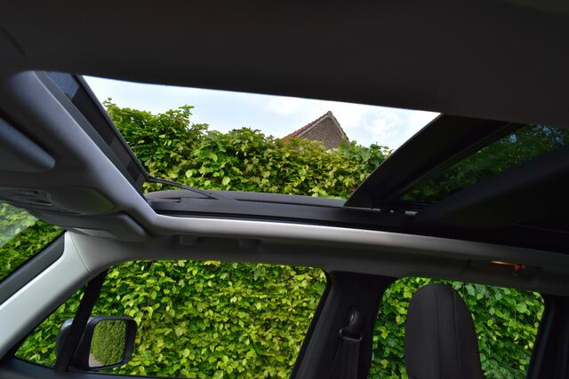 Jeep RENEGADE 1.3T DDCT '20 AUT. PANO, TREKHAAK LIMITED NIEUWST.