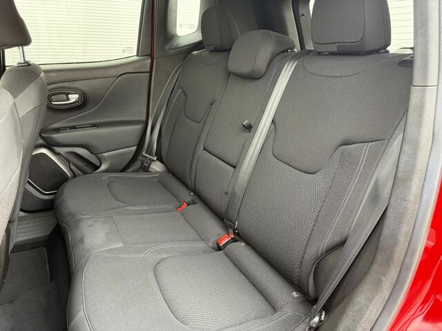 Jeep RENEGADE 1.0T Limited / Airco (automatisch) / Cruise control adaptief / Navigatiesysteem full map / Trekhaak ( 1250 kg ) /