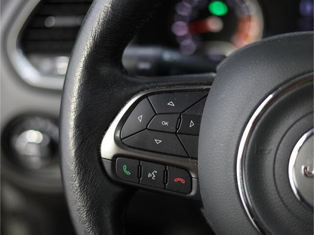 Jeep RENEGADE 1.3T DDCT Limited | Achteruitrijcamera | Stuur en Stoelverwarming | LED koplampen | Adaptive Cruise Control | Keyless