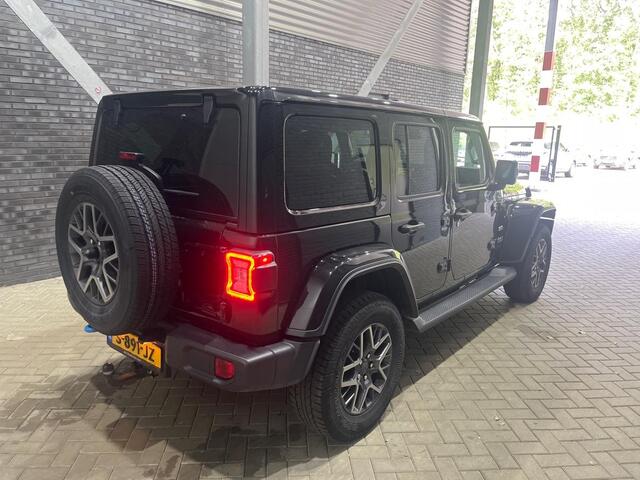 Jeep WRANGLER Unlimited 4xe 380 Sahara | ACC | Vol-Leder | Trekhaak | Stoel+Stuurverwarming | Camera V+A