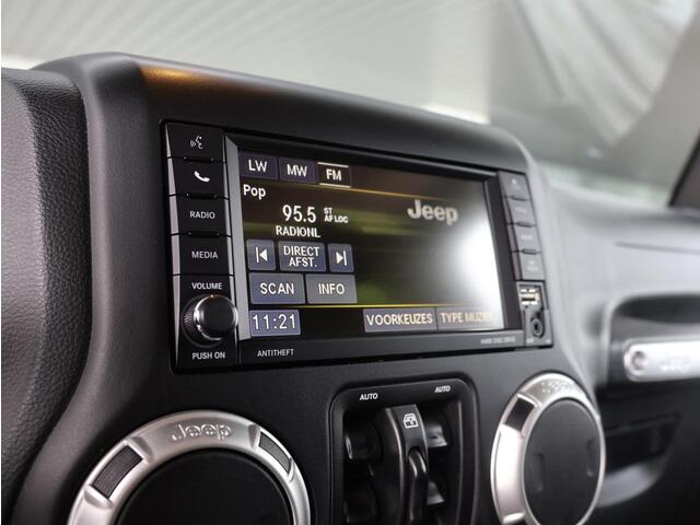 Jeep WRANGLER 2.8 CRD Sahara | Grijs kenteken | Cruise Control | 18 INCH |
