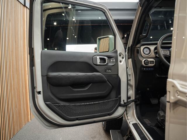 Jeep WRANGLER BRUTE 4xe 380 Richmond Carbon BRUTE 4xe 380 Soft-top