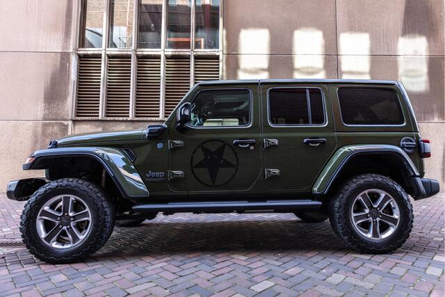 Jeep WRANGLER Unlimited 4xe 380 Sahara 80th Anniversary Trekhaak/Camera voor+achter/Apple carplay/Stoelverwarming/Stuurverwarming/Lederen bekleding/Adaptieve Cruise control/Keyless/Navigatie