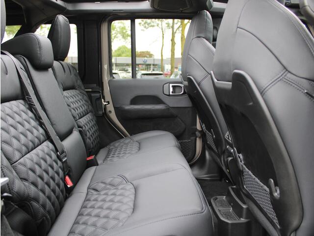 Jeep WRANGLER Unlimited 4xe 380 Brute Custom Conversion Skyview | Alcantara / Treeplanken / 20inch / Full Option