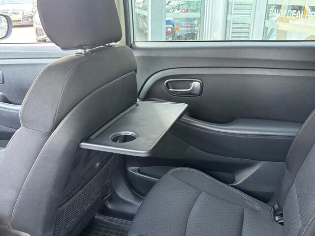 KIA CARENS 1.6 GDI DYN.PLUSL. 7PERSOON NAVI AIRCO LMV PDC-CAMERA