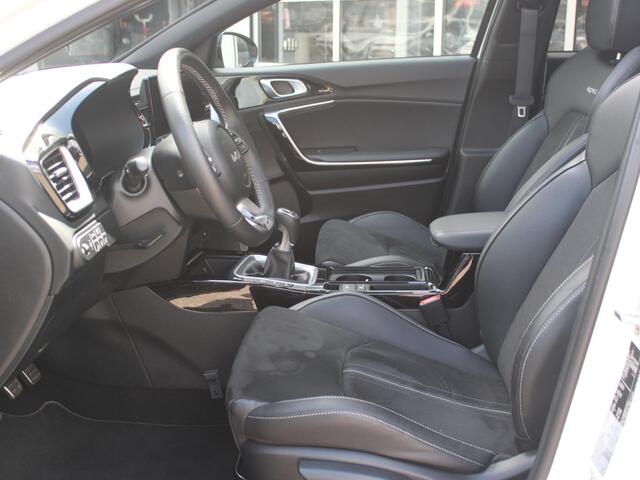 KIA CEE D Ceed Sportswagon 1.0 T-GDi GT-Line | LED | Carplay | Schuif-/Kanteldak | Clima | Camera | Navi | Camera
