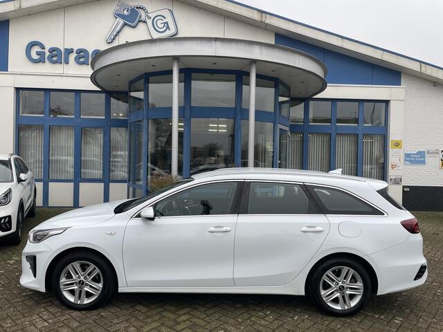 KIA CEE D Ceed Sportswagon 1.4 T-GDi DynamicLine | Navigatie, Apple carplay/Android auto, Cruise control, Parkeersensoren + Camera, Licht en regen sensoren
