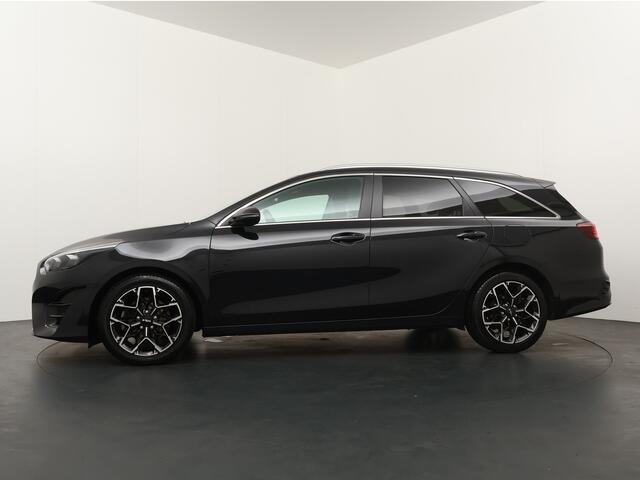 KIA CEE D Ceed Sportswagon 1.5 T-GDi GT-Line Automaat - Schuif/kantel dak - Achteruitrij camera - Adaptive cruise control - Navigatie - Apple Carplay/Android Auto - Fabrieksgarantie t/m 12-2029