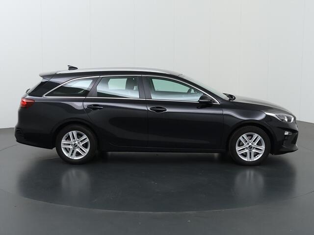 KIA CEE D Ceed Sportswagon 1.0 T-GDi DynamicLine | Navigatie | Parkeercamera | Apple Carplay/Android Auto | Climate Control | Cruise Control