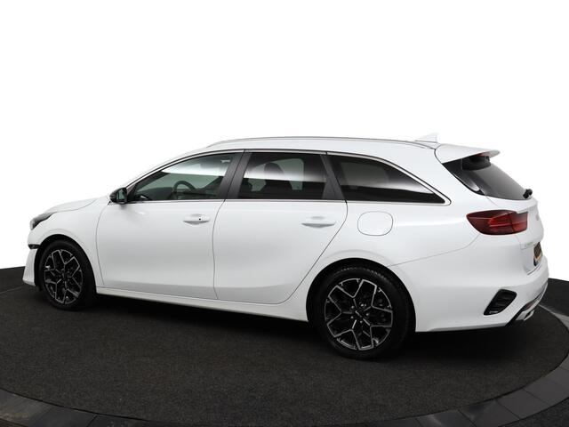 KIA CEE D Ceed Sportswagon 1.5 T-GDi GT-Line Apple Carplay/Android Auto - Cruise Control Adaptief - Dodehoekdetectie - Panoramadak - Navigatie - Stoel/Stuur verwarming - Fabrieksgarantie tot 10-2031