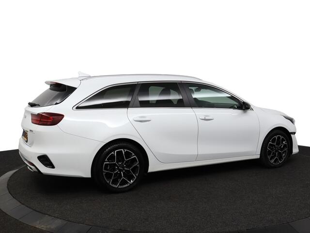 KIA CEE D Ceed Sportswagon 1.5 T-GDi GT-Line Apple Carplay/Android Auto - Cruise Control Adaptief - Dodehoekdetectie - Panoramadak - Navigatie - Stoel/Stuur verwarming - Fabrieksgarantie tot 10-2031