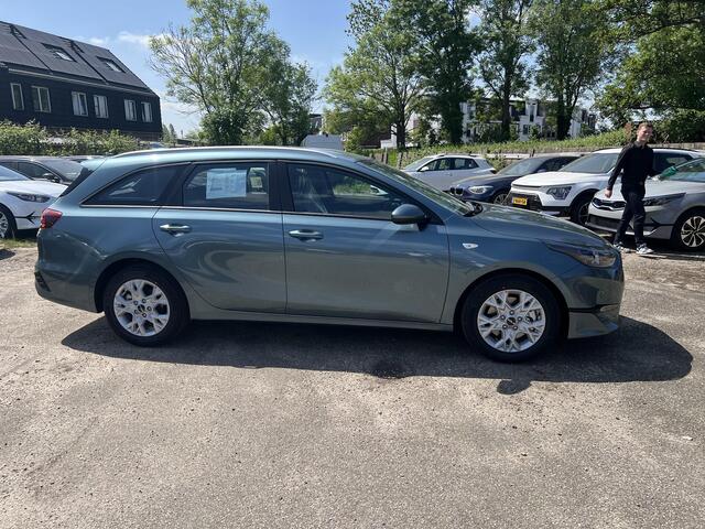 KIA CEE D Ceed Sportswagon 1.0 T-GDi ComfortLine Ruim ¤4.250.- Voordeel! uitvoorraad leverbaar !
