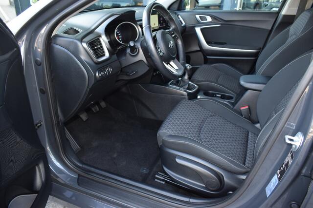 KIA CEE D Ceed Sportswagon 1.0 T-GDi/120pk DynamicLine | Climate Control | Cruise Control | Navigatie | Camera | Trekhaak | Tot 10Jr. Kia-Garantie