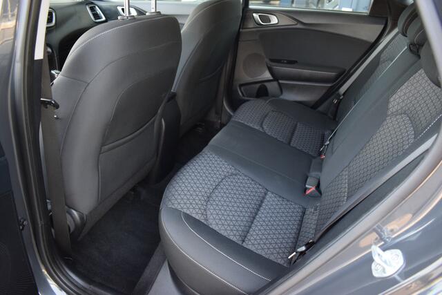KIA CEE D Ceed Sportswagon 1.0 T-GDi/120pk DynamicLine | Climate Control | Cruise Control | Navigatie | Camera | Trekhaak | Tot 10Jr. Kia-Garantie