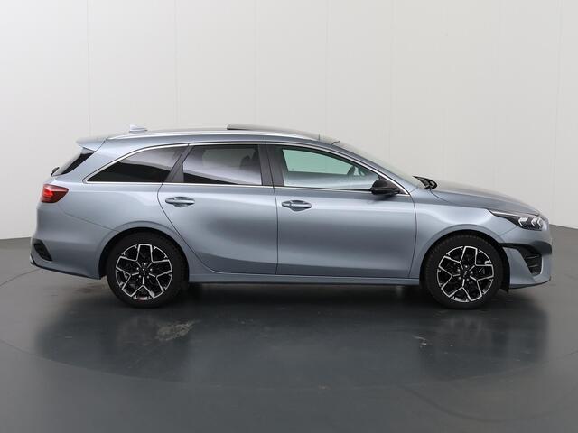 KIA CEE D Ceed Sportswagon 1.5 T-GDi GT-Line | Panoramadak | Navigatie | Parkeercamera | Stoelverwarming | Keyless Go |