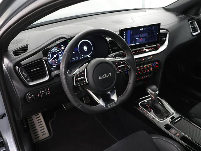 KIA CEE D Ceed Sportswagon 1.5 T-GDi GT-Line | Panoramadak | Navigatie | Parkeercamera | Stoelverwarming | Keyless Go |