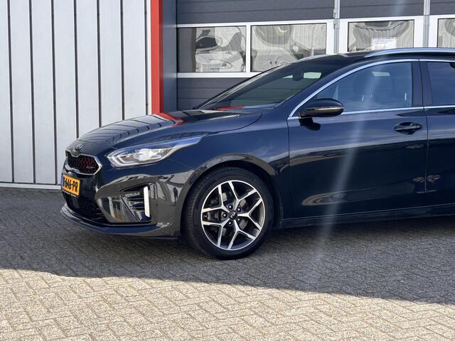 KIA CEE D Ceed Sportswagon 1.5 T-GDi MHEV GT-Line Edition | Trekhaak | Stoel verwarming | Camera | Parkeer Sensoren |