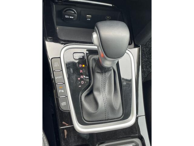 KIA CEE D Ceed Sportswagon 1.6 GDI PHEV DynamicLine Navigatie, Climate Control, Adaptive Cruise Control, Achteruitrijcamera, Stoel/Stuurverwarming