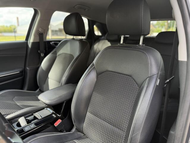 KIA CEE D Ceed 1.4 T-GDi Aut. DynamicPlusLine Navi Camera Stoelve