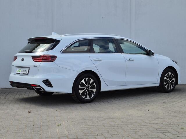 KIA CEE D Ceed Sportswagon 1.6 GDI PHEV DynamicLine Automaat / Trekgewicht 1300Kg / Afneembare trekhaak / Apple Carplay Android Auto / Stuur- en Stoelverwarming / Achteruitrijcamera /