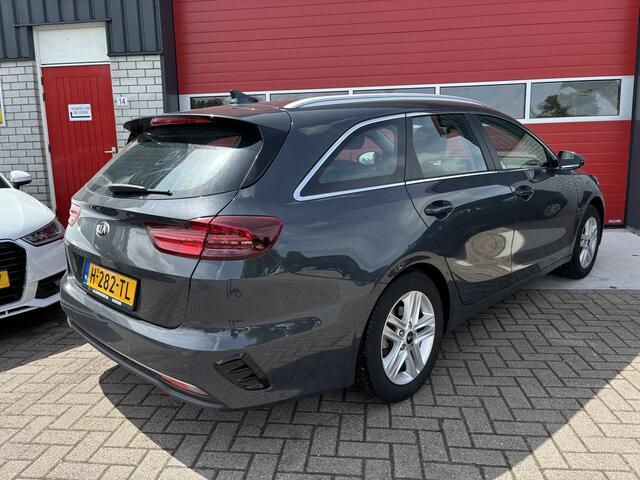 KIA CEE D Ceed Sportswagon 1.0 T-GDi DynamicLine GR NAVI / CAMERA / DAB+ / CARPLAY / PDC / BLUETOOTH / CRUISE / NL-AUTO
