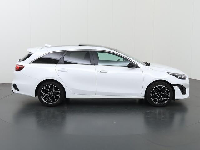 KIA CEE D Ceed Sportswagon 1.5 T-GDi GT-Line | Trekhaak | Panoramadak | Stoel/Stuurwielverwarming | Navigatie | Climate Control
