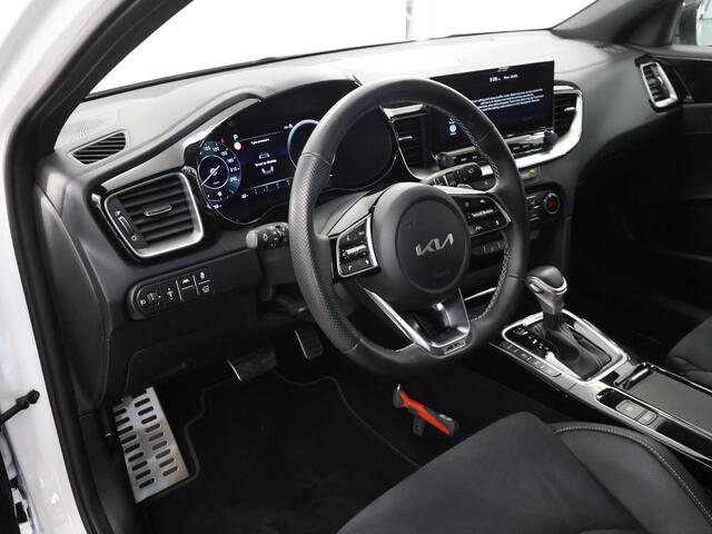 KIA CEE D Ceed Sportswagon 1.5 T-GDi GT-Line | Trekhaak | Panoramadak | Stoel/Stuurwielverwarming | Navigatie | Climate Control