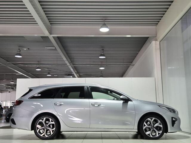 KIA CEE D Ceed Sportswagon 1.0 T-GDi DynamicPlusLine 17 inch, Stoel en stuur verwarming, achteruitrijcamera.