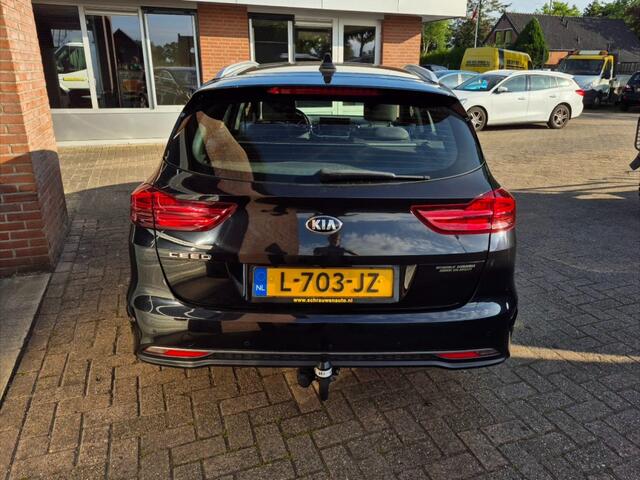 KIA CEE D Dynamic Line, Trekhaak, Camera, Navi, origineel NL auto