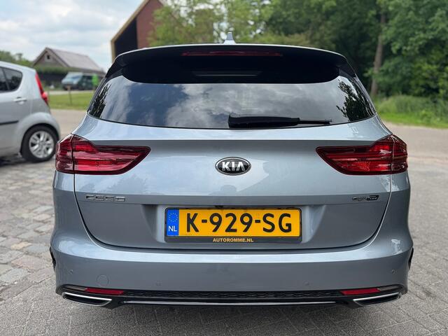 KIA CEE D Ceed Wagon 1.5 T-GDi GT-Line Edition 1/2leer,panodak,trekhaak,navi,lmv,cruise