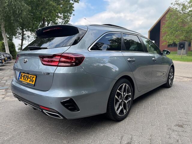 KIA CEE D Ceed Wagon 1.5 T-GDi GT-Line Edition 1/2leer,panodak,trekhaak,navi,lmv,cruise
