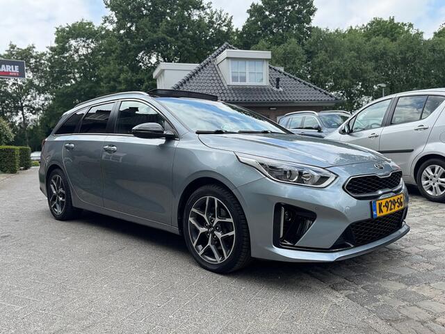 KIA CEE D Ceed Wagon 1.5 T-GDi GT-Line Edition 1/2leer,panodak,trekhaak,navi,lmv,cruise