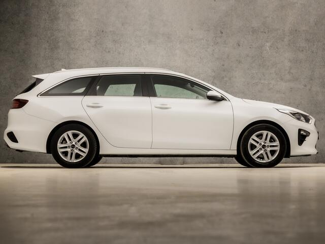 KIA CEE D Ceed Sportswagon 1.0 T-GDi Dynamic Sport (APPLE CARPLAY, GROOT NAVI, CAMERA, CLIMATE, SPORTSTOELEN, TREKHAAK, CRUISE, DAB+, NIEUWSTAAT)
