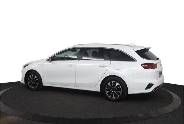 KIA CEE D Ceed Sportswagon 1.6 GDI PHEV DynamicPlusLine Phev - 1300kg trekgewicht -- Stoel-/stuurverwarming - Cruise Control - Climate control - Navigatie - Apple CarPlay Fabrieksgarantie tot 07-2027