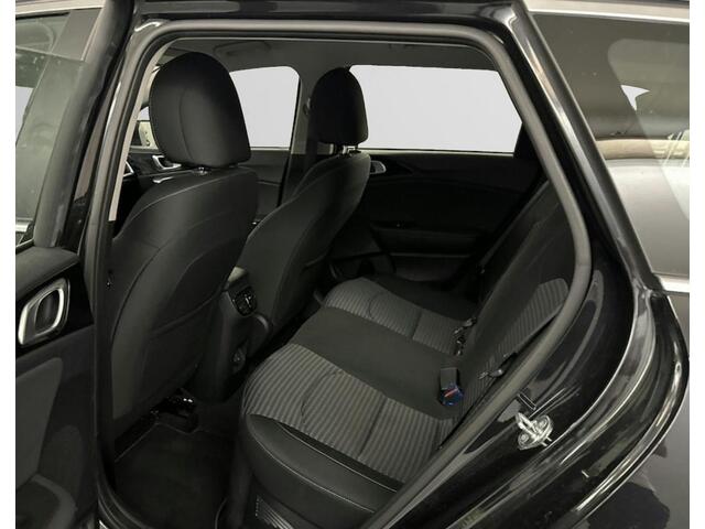 KIA CEE D Ceed 1.6 1.6 GDI PHEV Comfortline Facelift model