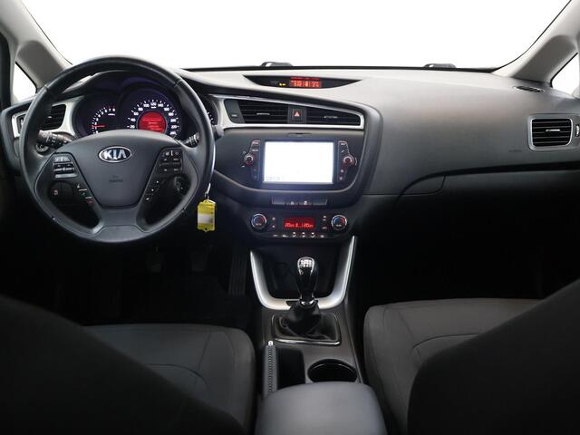 KIA CEE D cee'd Sportswagon 1.0 T-GDi Design Edition | Trekhaak | Navigatie | Parkeercamera | Apple Carplay/Android Auto | Climate Control | Cruise Control |