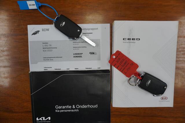 KIA CEE D Ceed 1.0 T-GDi 120PK DynamicLine/All-Season/ Rijklaarprijs met Garantie.