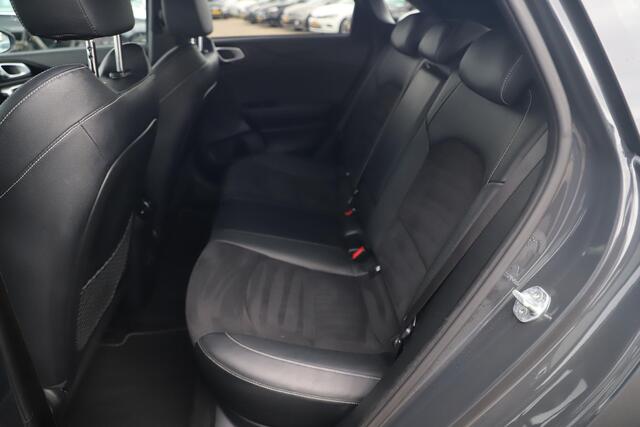 KIA CEE D Ceed 1.0 T-GDi GT-Line 120PK Panoramadak Keyless Half Leder Stuur & Stoelverwarming All-season Banden