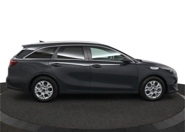 KIA CEE D Ceed Sportswagon 1.5 T-GDi DynamicPlusLine Apple Carplay/Android Auto - Cruise Control Adaptief - Dodehoekdetectie - Navigatiesysteem - Stuur/Stoelverwarming - Fabrieksgarantie tot 08-2031