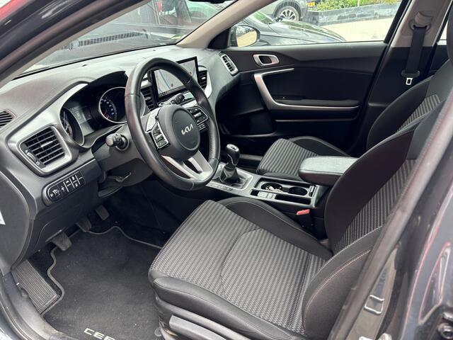 KIA CEE D Ceed Sportswagon 1.0 T-GDi DynamicLine FULL LED / CAMERA / NAVI / CLIMA / PDC / CRUISE / BLUETOOTH / DAB+ / CARPLAY / NL-AUTO