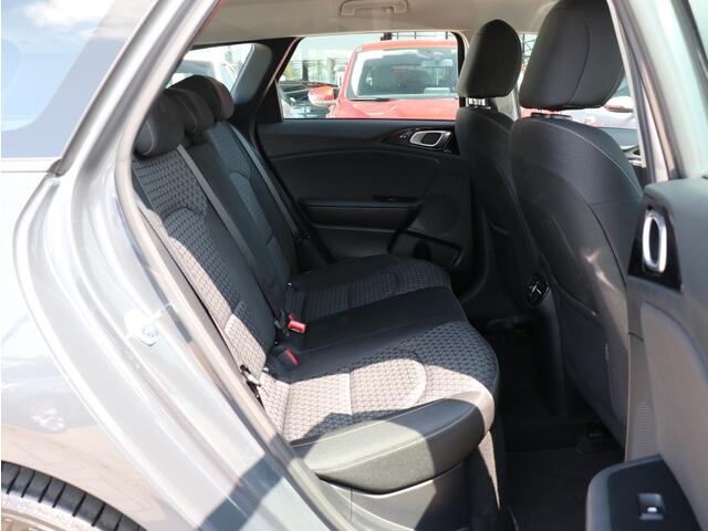 KIA CEE D 1.6 GDI PHEV DynamicLine I Navi I Camera I Keyless