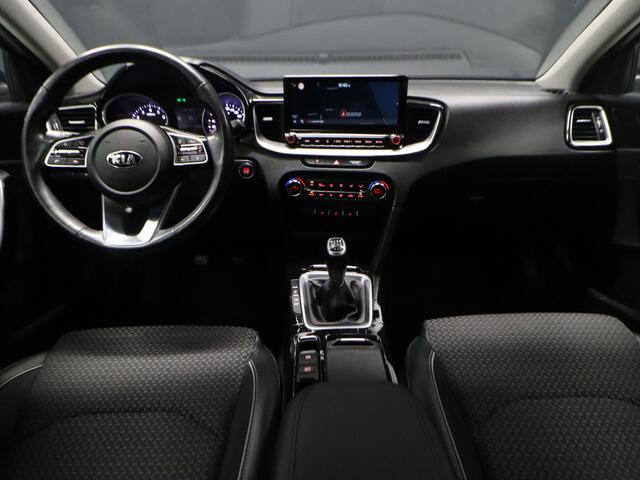 KIA CEE D Ceed 1.0 T-GDi DynamicPlusLine [CARPLAY, CRUISE CONTROL, STOEL EN STUURVERWARMING, HALF LEDER, CAMERA, PDC ACHTER, CLIMATE CONTROL, NAVIGATIE, NIEUWSTAAT]
