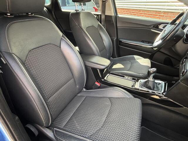 KIA CEE D Ceed Sportswagon 1.4 T-GDi DynamicPlusLine | Afn. Trekhaak | CarPlay | Camera |