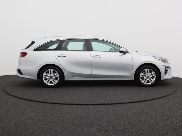 KIA CEE D Ceed Sportswagon 1.5 T-GDi DynamicLine/ lage km/ trekhaak!