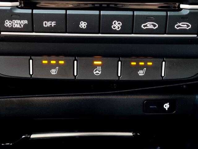 KIA CEE D Ceed Sportswagon 1.6 GDI PHEV DynamicPlusLine Automaat / Elektrische Achterklep / Camera / Navigatie / Stoelverwarming