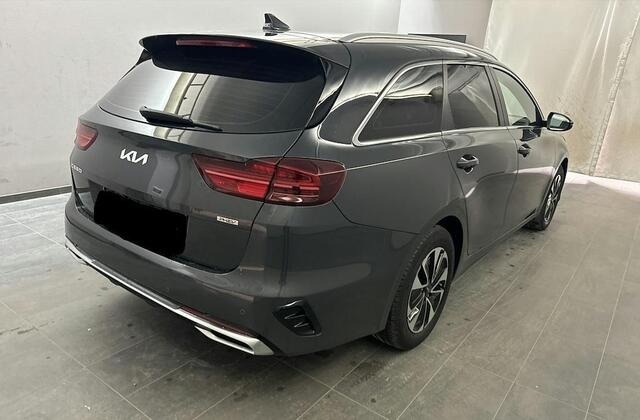 KIA CEE D Ceed Sportswagon 1.6 GDI PHEV DynamicLine | Dealer onderhouden, 1e eigenaar, Navigatie, Carplay, LED, Parkeersensoren & Camera, 1300kg trekgewicht!