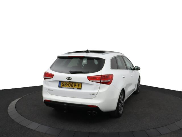 KIA CEE D cee'd Sportswagon 1.0 T-GDi GT-Line Summer Edition - Schuif-/kanteldak - Trekhaak - Cruise Control - Airco - Navigatie - 12 maanden Bovag garantie