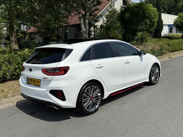 KIA CEE D Ceed 1.6 T-GDi GT 204PK AutomaatoPanooJBL