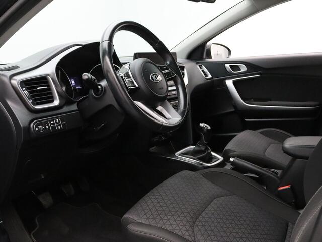 KIA CEE D Ceed Sportswagon 120pk T-GDi DynamicLine Camera | Climate | Cruise | Navi | Parkeersens. achter